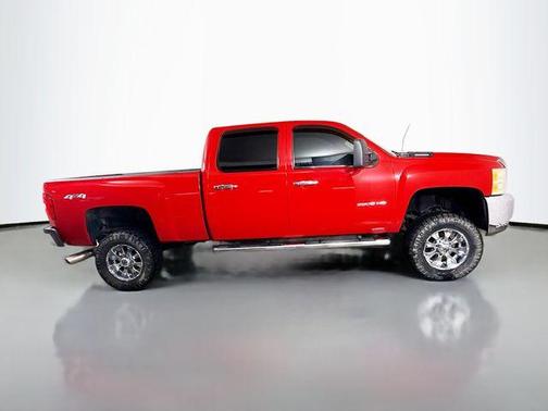 Victory Red 2010 Chevrolet Silverado 2500 LT