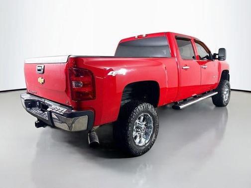 Victory Red 2010 Chevrolet Silverado 2500 LT