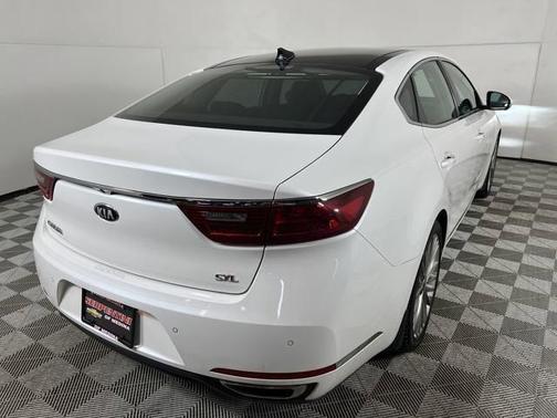 2019 Kia Cadenza SX Limited
