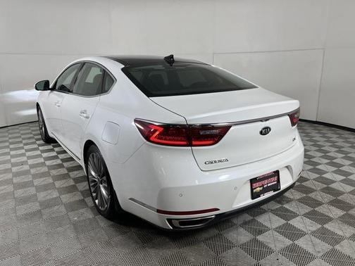 2019 Kia Cadenza SX Limited