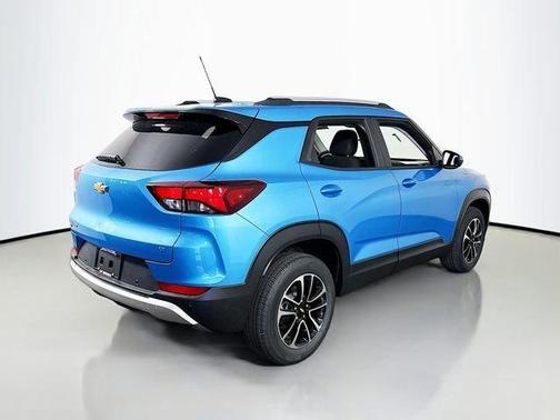 Marina Blue 2026 Chevrolet Trailblazer LT