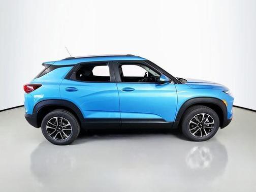 Marina Blue 2026 Chevrolet Trailblazer LT