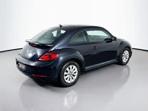 2017 Volkswagen Beetle 1.8T S