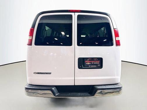 2017 Chevrolet Express 3500 LT