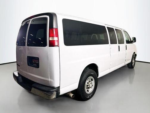 2017 Chevrolet Express 3500 LT