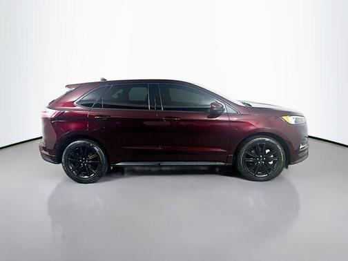 2022 Ford Edge ST Line