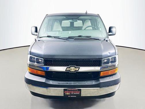 2017 Chevrolet Express 2500 LT
