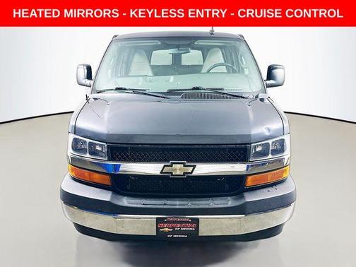 2017 Chevrolet Express 2500 LT