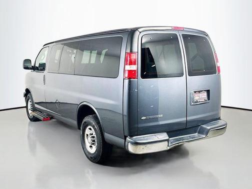 2017 Chevrolet Express 2500 LT