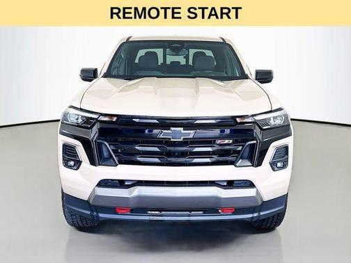 Sand Dune Metallic 2024 Chevrolet Colorado Z71