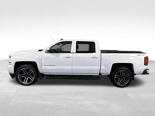 Summit White 2017 Chevrolet Silverado 1500 LT