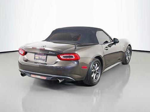 2017 FIAT 124 Spider Classica
