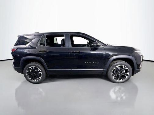 Mosaic Black Metallic 2026 Chevrolet Equinox LT