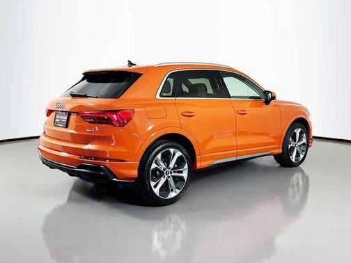 2021 Audi Q3 45 S line Premium