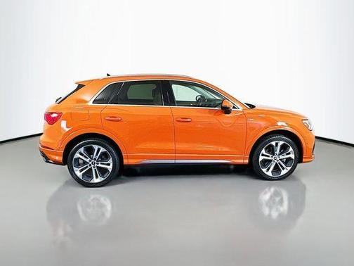 2021 Audi Q3 45 S line Premium