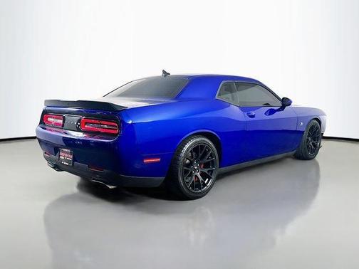 2018 Dodge Challenger 392 Hemi Scat Pack Shaker