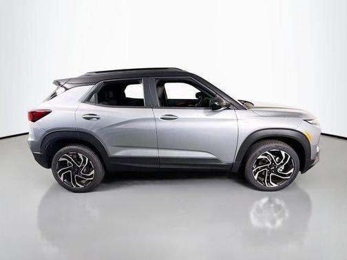 Sterling Gray Metallic 2026 Chevrolet Trailblazer RS