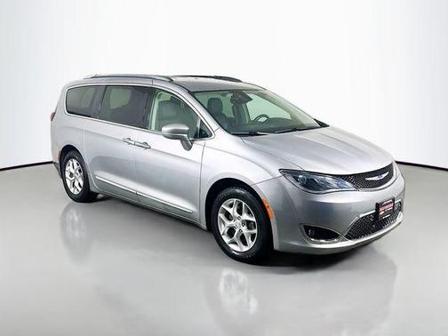2018 Chrysler Pacifica Touring-L Plus