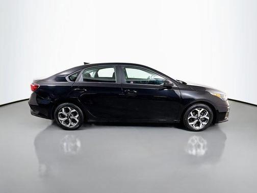 Aurora Black 2021 Kia Forte LXS