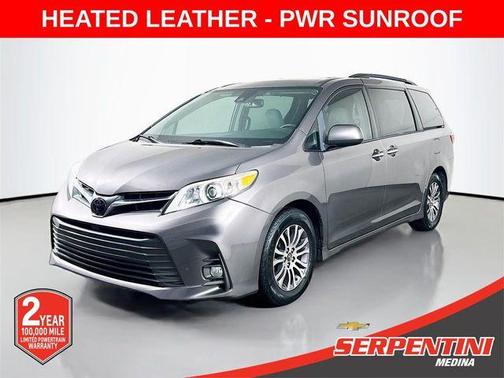 2019 Toyota Sienna XLE