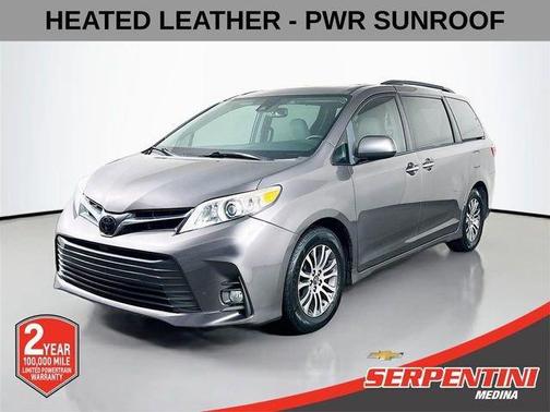 2019 Toyota Sienna XLE