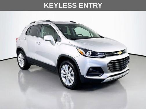 Silver Ice Metallic 2019 Chevrolet Trax Premier
