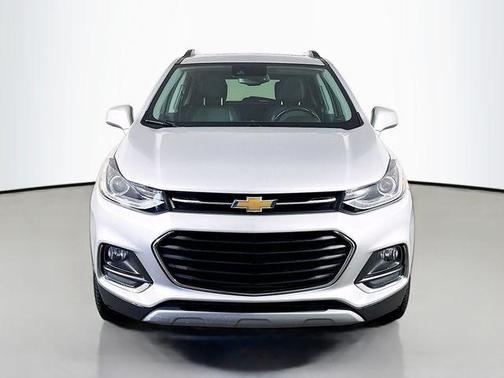 Silver Ice Metallic 2019 Chevrolet Trax Premier