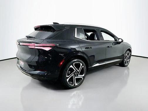 2025 Chevrolet Equinox EV LT 2