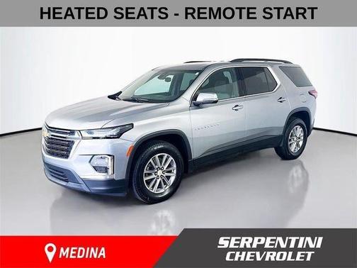 Sterling Gray Metallic 2023 Chevrolet Traverse LT Cloth