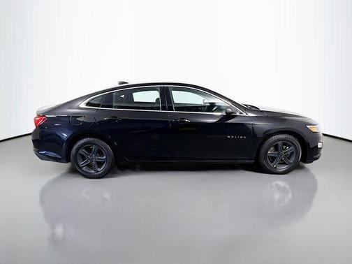 Mosaic Black Metallic 2021 Chevrolet Malibu 1LS