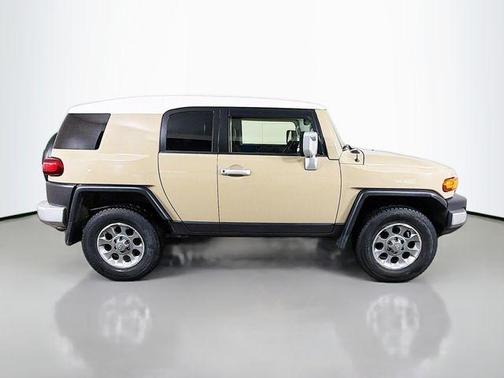 2013 Toyota FJ Cruiser Base