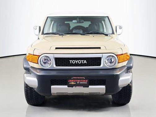 2013 Toyota FJ Cruiser Base
