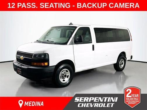 2022 Chevrolet Express 3500 LS