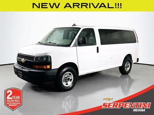 2022 Chevrolet Express 3500 LS