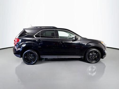 Mosaic Black Metallic 2017 Chevrolet Equinox LT