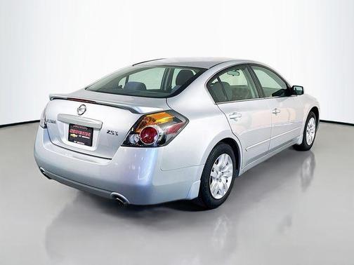 2010 Nissan Altima 2.5 S
