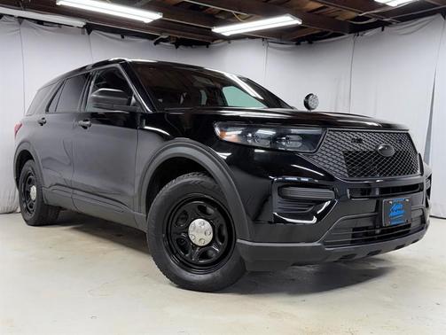 Black 2019 Dodge Charger Police