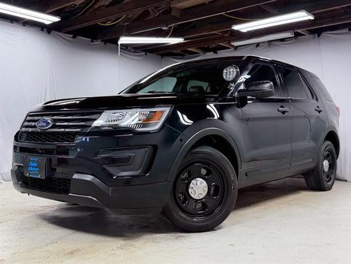 Black 2016 Ford Utility Police Interceptor Base