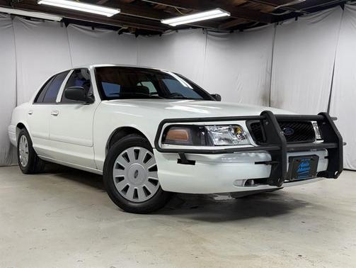 White 2008 Ford Crown Victoria Police Interceptor