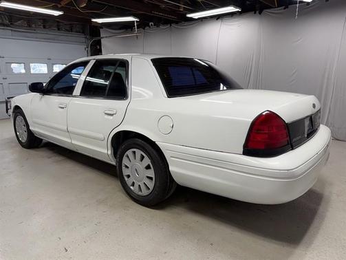 White 2008 Ford Crown Victoria Police Interceptor