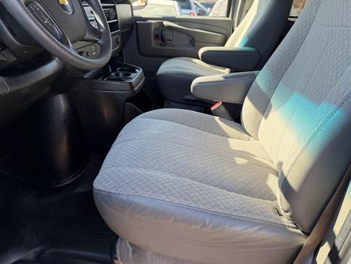 2012 Chevrolet Express 3500 LS