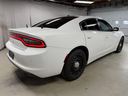 White 2019 Dodge Charger Police