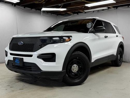 White 2023 Ford Utility Police Interceptor Base