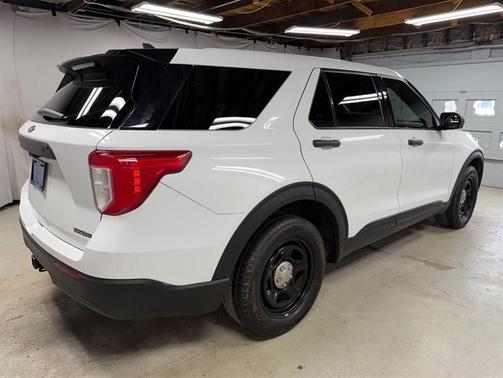 White 2023 Ford Utility Police Interceptor Base