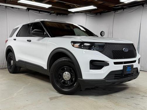 White 2023 Ford Utility Police Interceptor Base