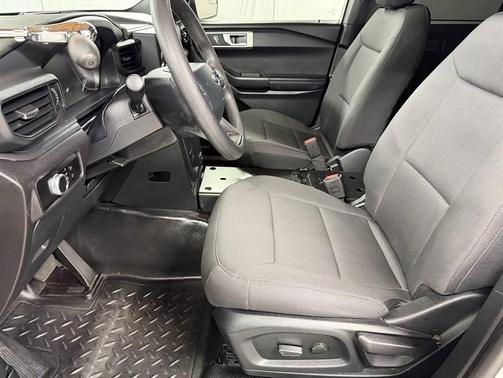 White 2023 Ford Utility Police Interceptor Base