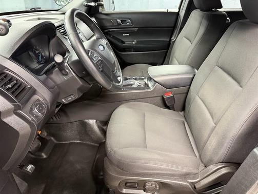 Silver 2017 Ford Utility Police Interceptor Base