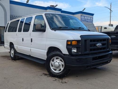 2014 Ford E350 Super Duty XLT