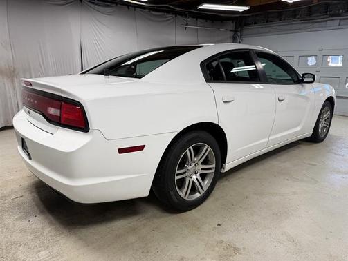 White 2014 Dodge Charger Police