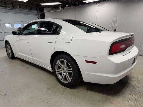 White 2014 Dodge Charger Police
